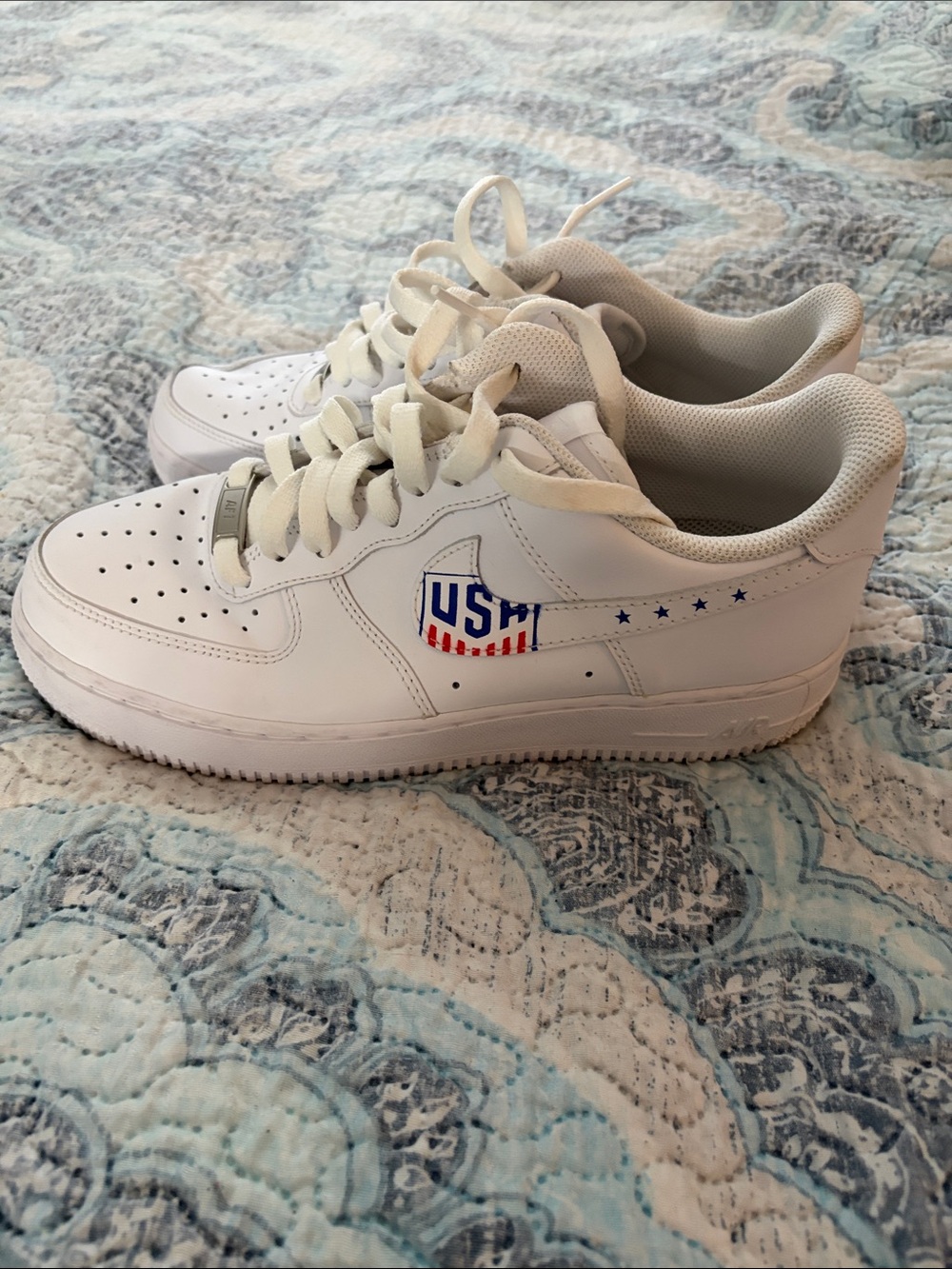 Custom Triple White Women’s Nike Air Force 1 With Team USA Stamp on Nike Check - Picture 3 of 9